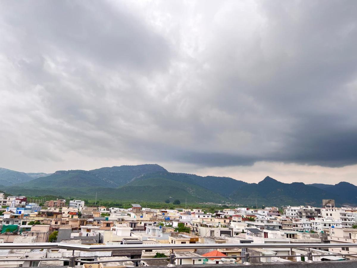 Luxury Executive 2Bedroom Apartment Convenient And Nice Location Islamabad Luaran gambar